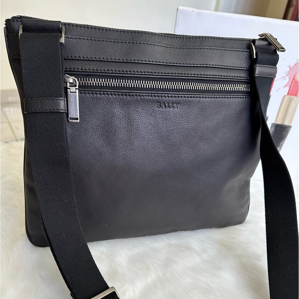 Auth Bally Messenger Bag - Picture 17 of 17